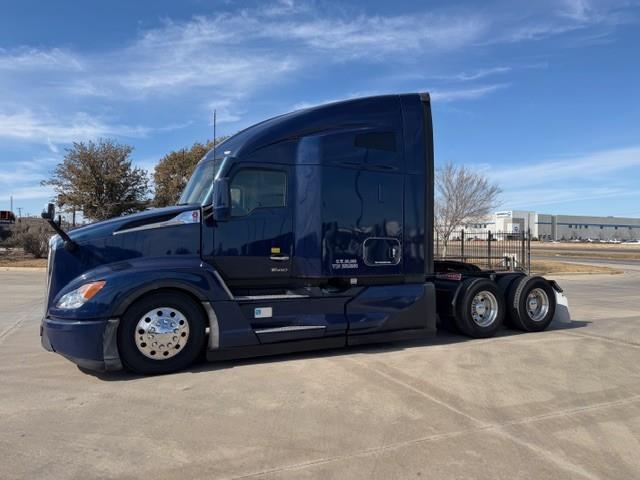 2023 Kenworth T680-2
