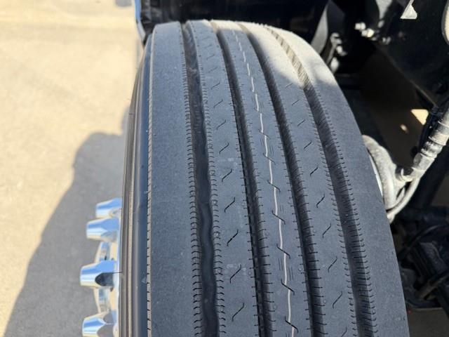 2023 Kenworth T680-23