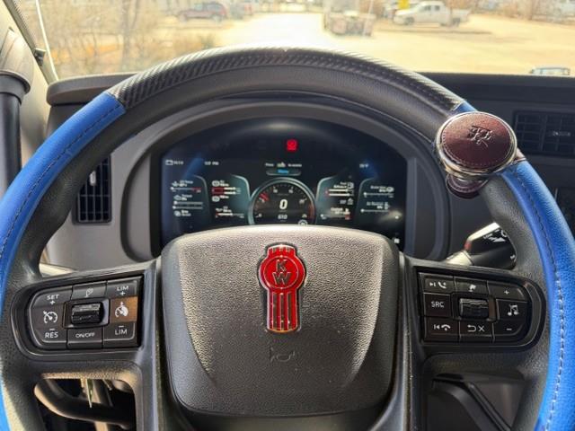 2023 Kenworth T680-32