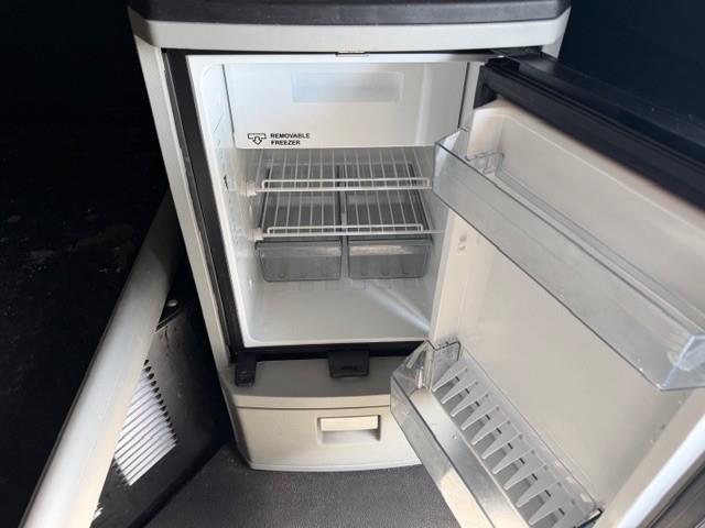 2023 Kenworth T680-39