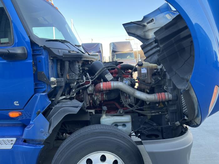 2022 International LT625-12