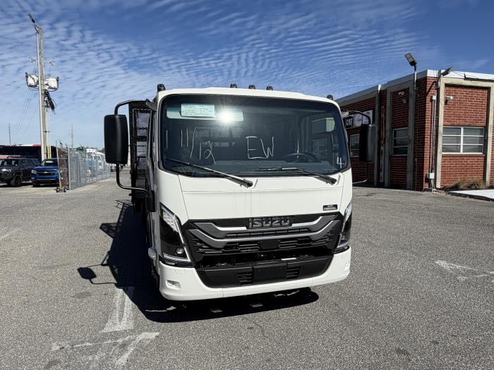 2026 Isuzu NPR-HD-7