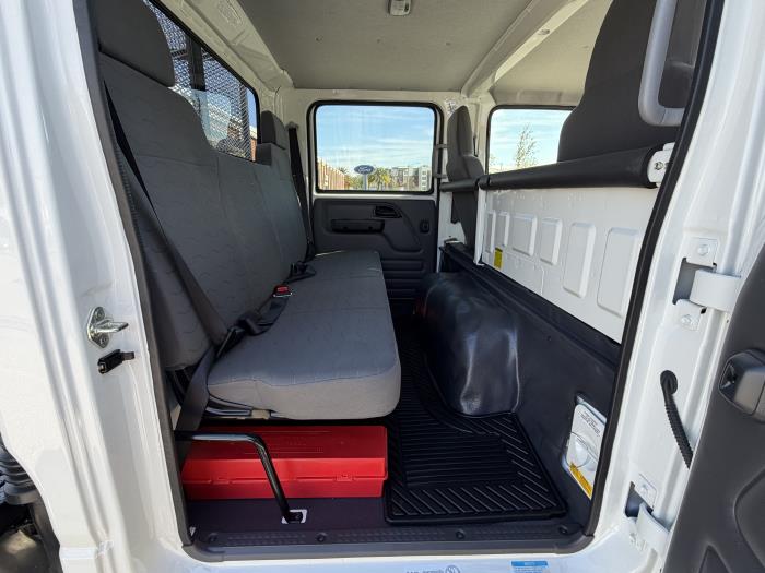 2026 Isuzu NPR-HD-19