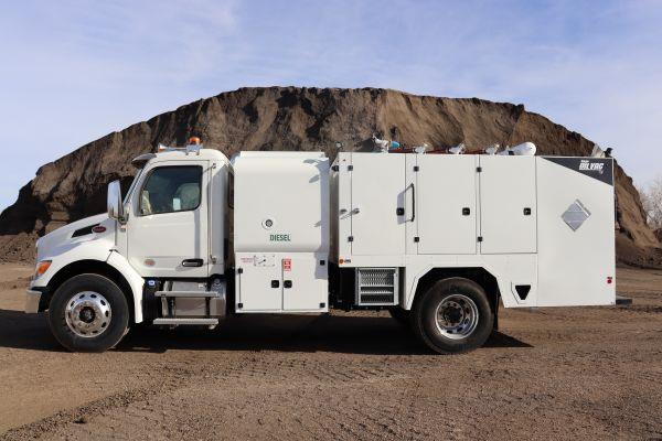 2025 Peterbilt 537-17