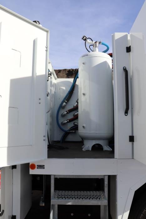 2025 Peterbilt 537-29