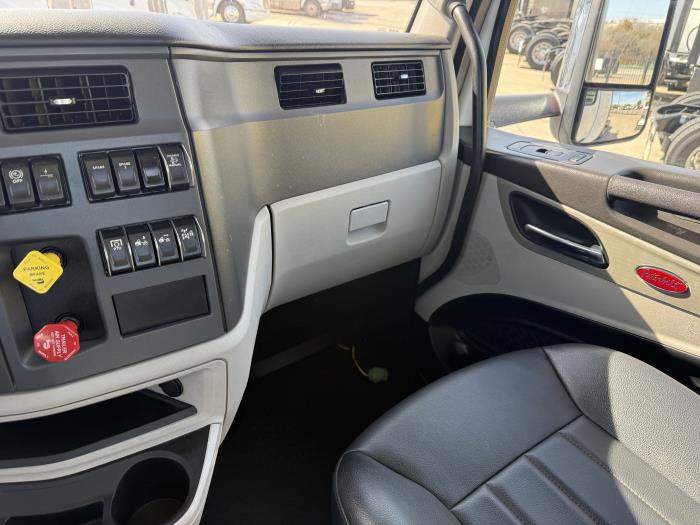 2024 Peterbilt 567-7