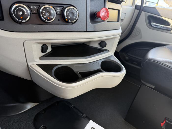 2024 Peterbilt 567-10