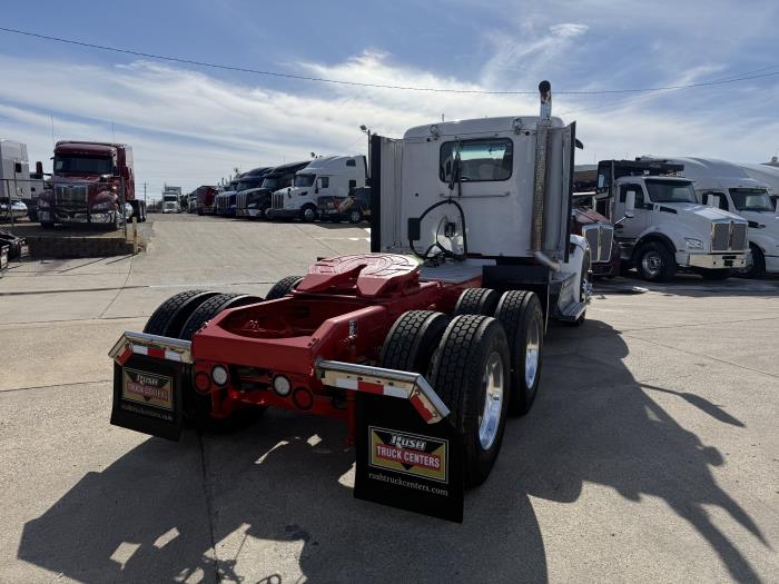 2024 Peterbilt 567-28