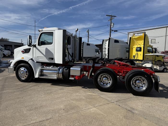 2024 Peterbilt 567-35