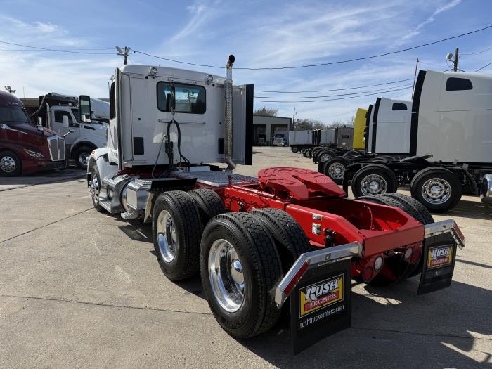 2024 Peterbilt 567-28