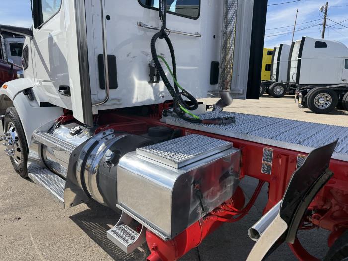 2024 Peterbilt 567-39