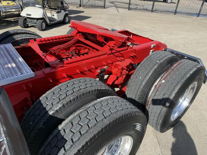 2024 Peterbilt 567-33