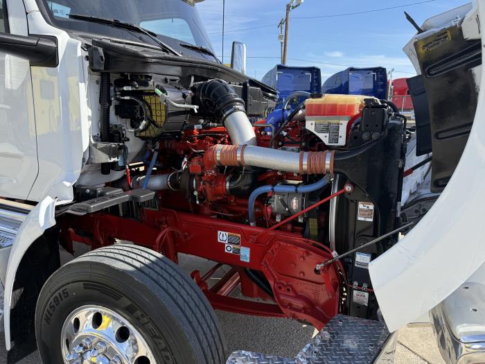 2024 Peterbilt 567-35