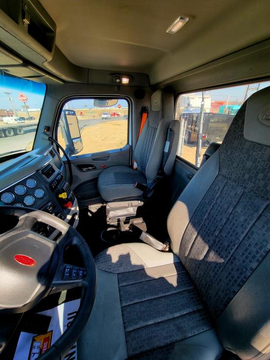 2021 Peterbilt 579-10