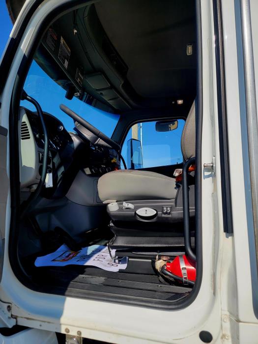 2021 Peterbilt 579-9