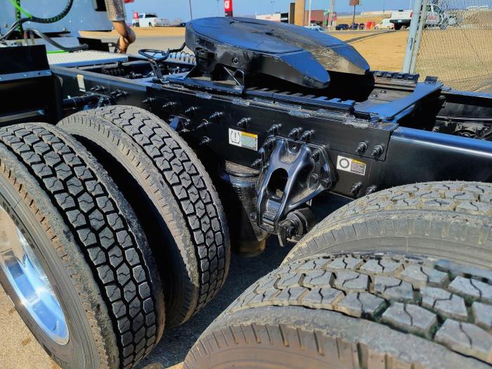 2021 Peterbilt 579-17