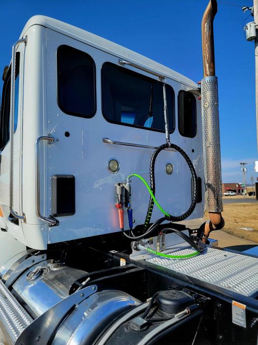 2021 Peterbilt 579-8