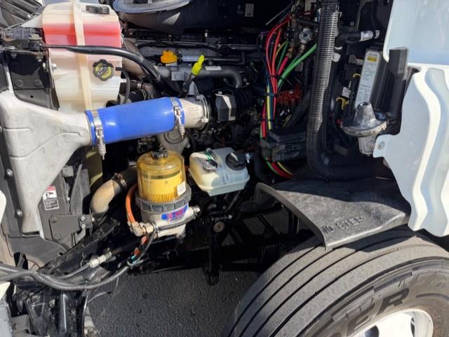 2019 Freightliner Cascadia-12