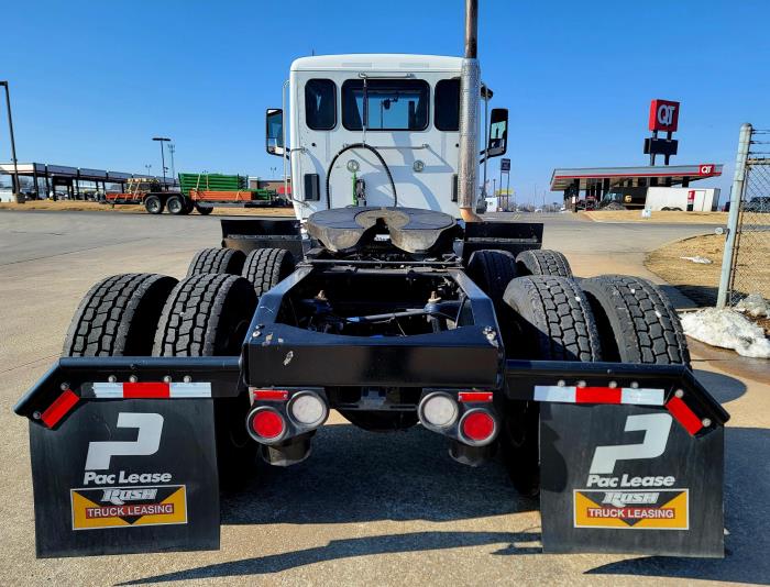 2021 Peterbilt 579-7