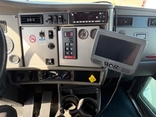 2022 Kenworth T270-6