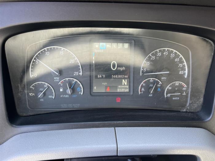 2019 Freightliner Cascadia-22