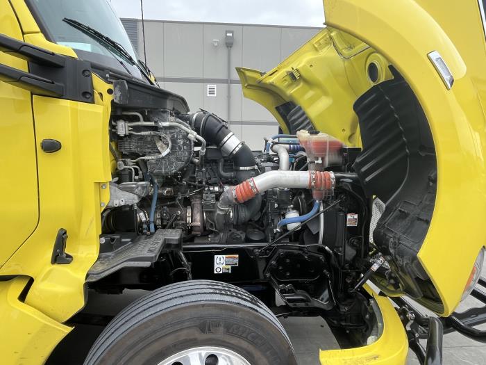 2021 Kenworth T680-8