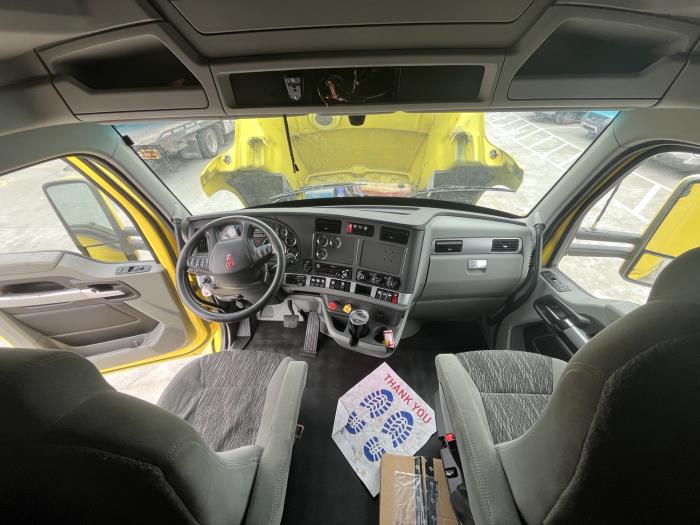 2021 Kenworth T680-10