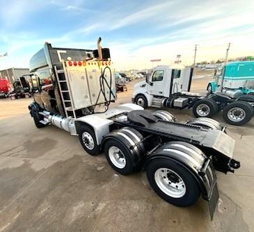 2021 Volvo VNL84T740-3