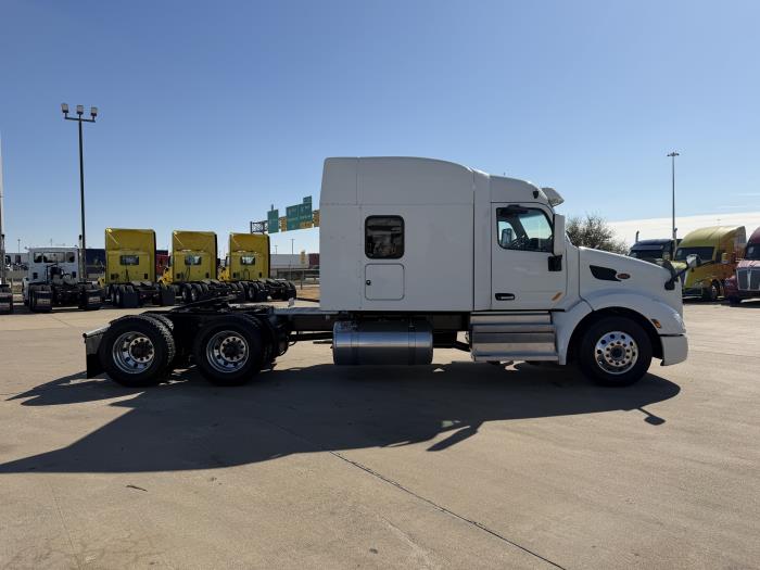 2022 Peterbilt 579-6