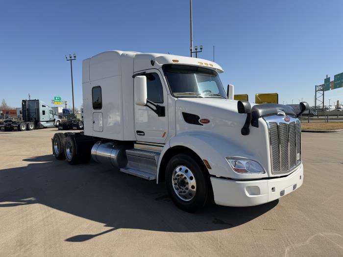 2022 Peterbilt 579-7