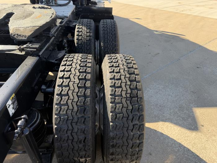 2022 Peterbilt 579-11