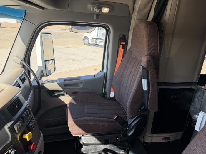 2022 Peterbilt 579-25