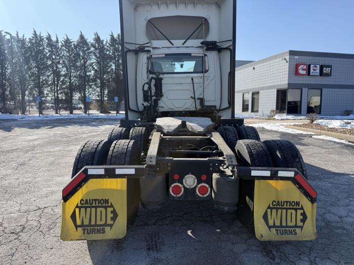 2021 International LT625-6