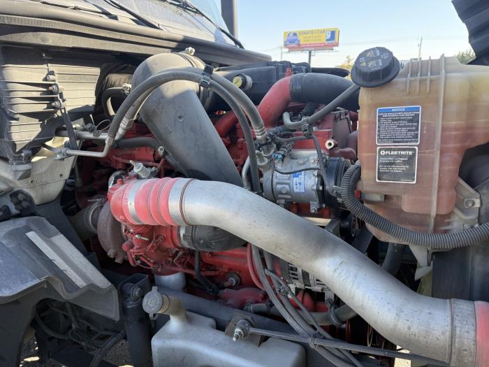 2021 International LT625-12