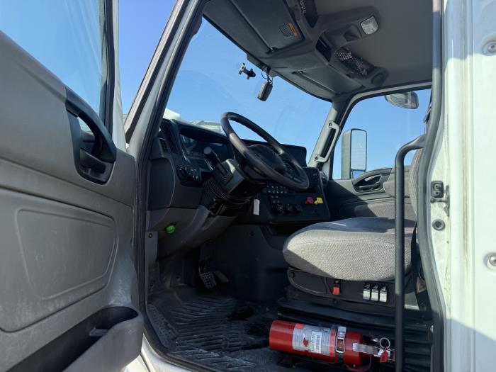 2021 International LT625-13