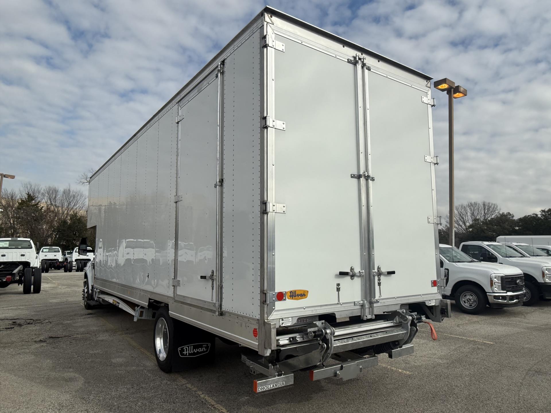 New 1996 Ford F-750 - photo 11