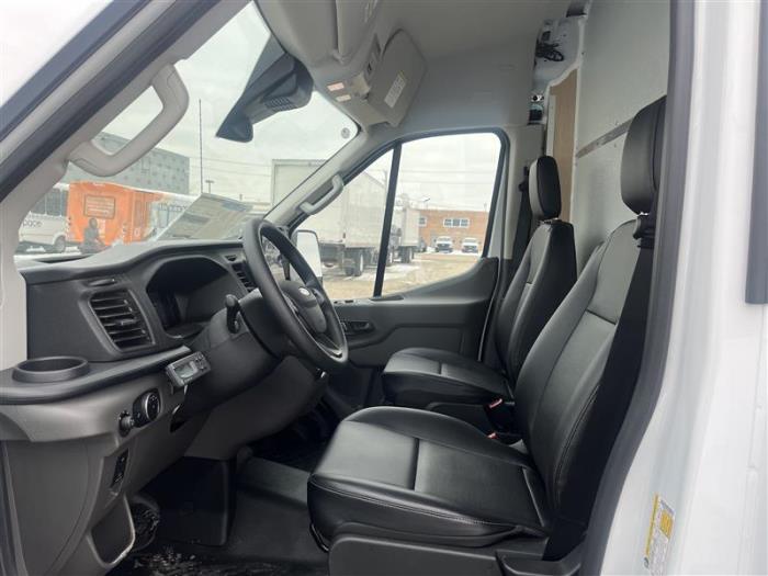 2026 Ford Transit-250-18