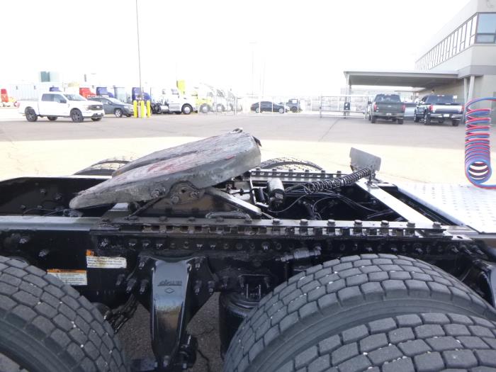 2021 Freightliner Cascadia-9