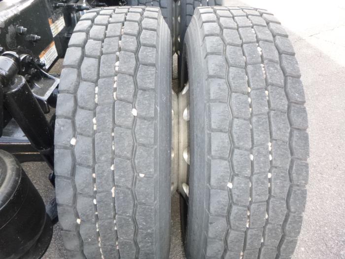 2021 Freightliner Cascadia-11