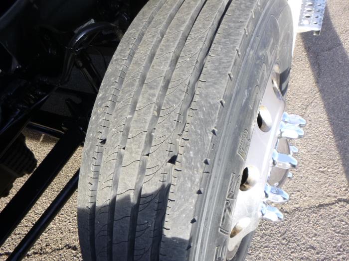 2021 Freightliner Cascadia-12