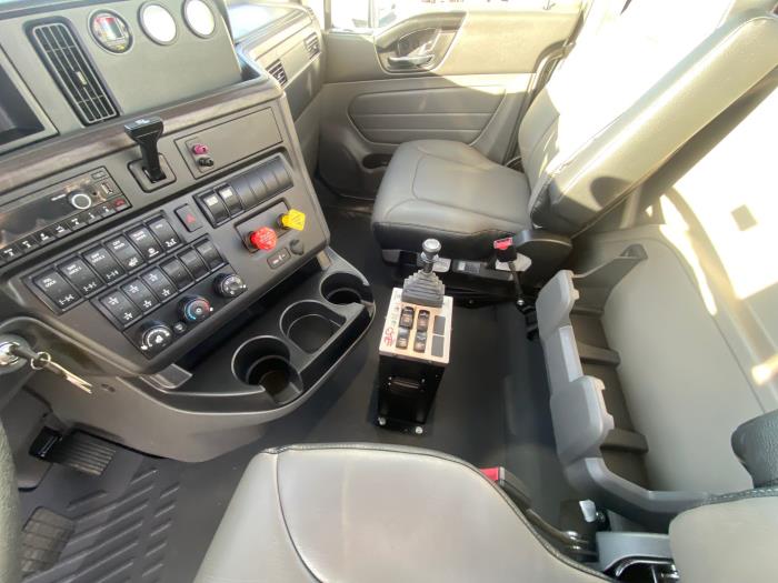 2026 International HX620-11