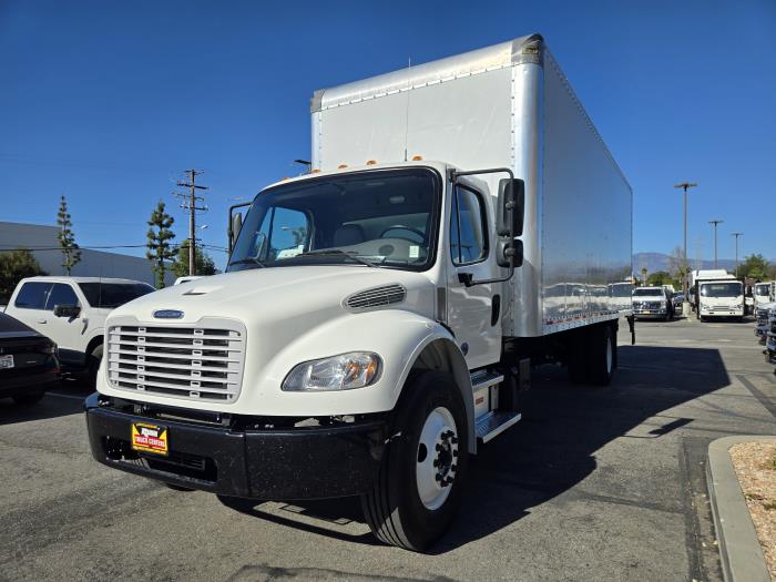 2021 Freightliner Business Class M2 106-2