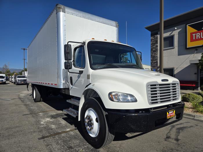 2021 Freightliner Business Class M2 106-4