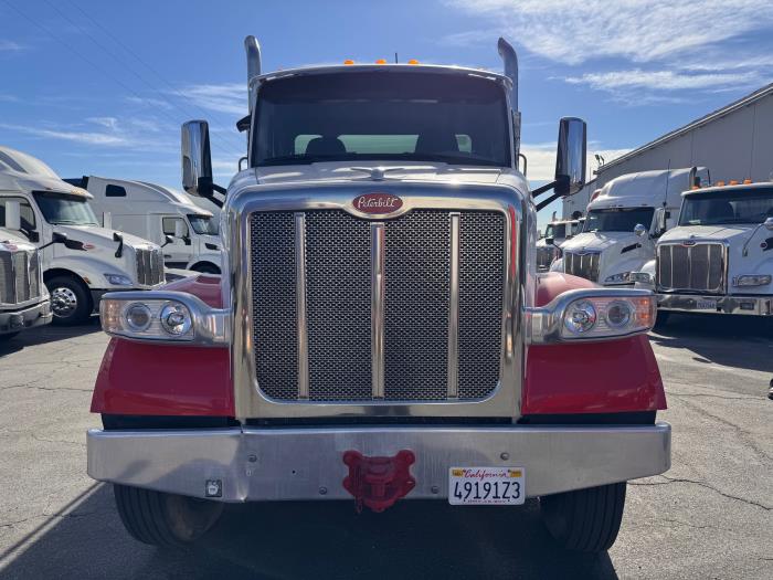 2021 Peterbilt 567-2