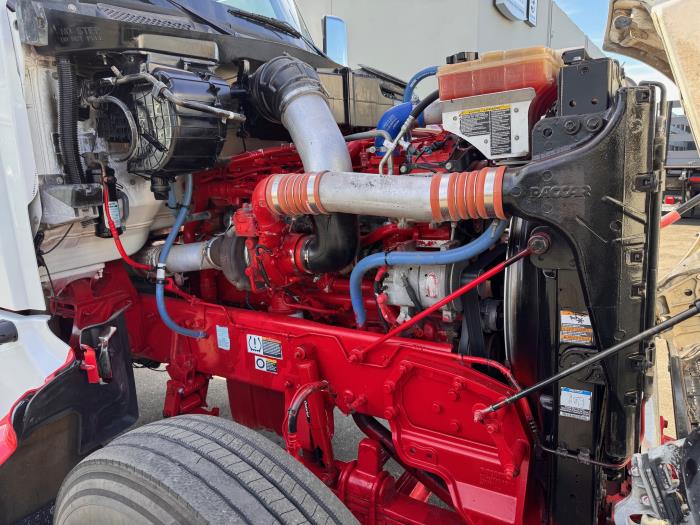 2021 Peterbilt 567-9