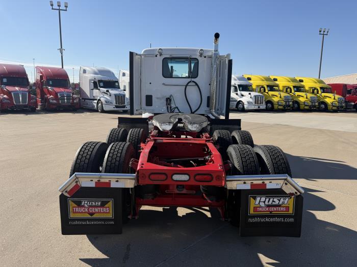 2023 Peterbilt 567-4