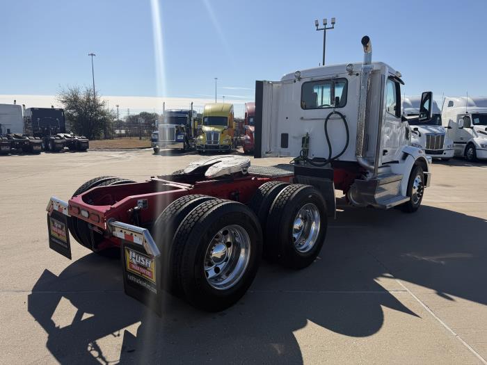 2023 Peterbilt 567-5