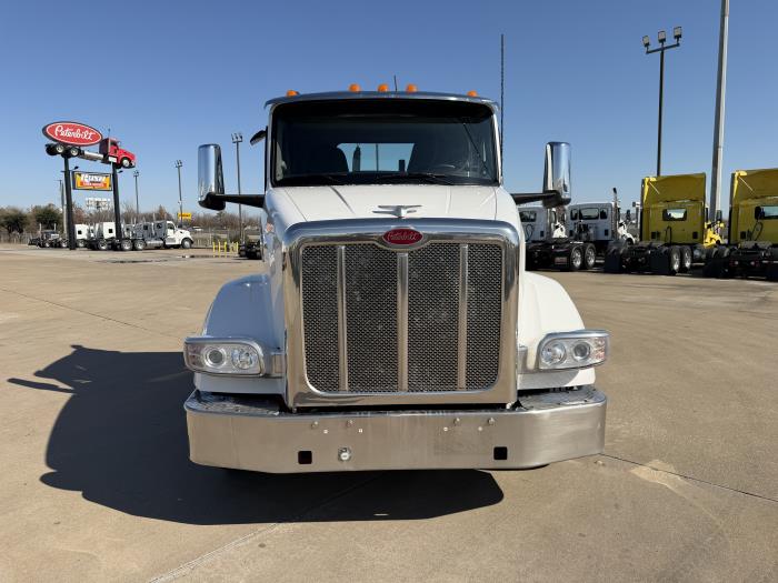 2023 Peterbilt 567-8