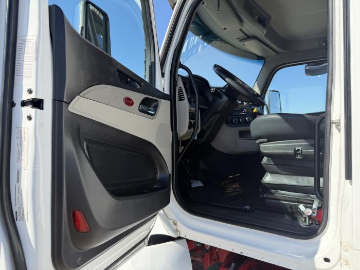 2023 Peterbilt 567-23