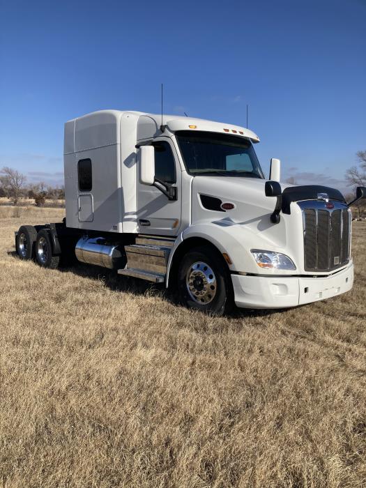 2022 Peterbilt 579-2